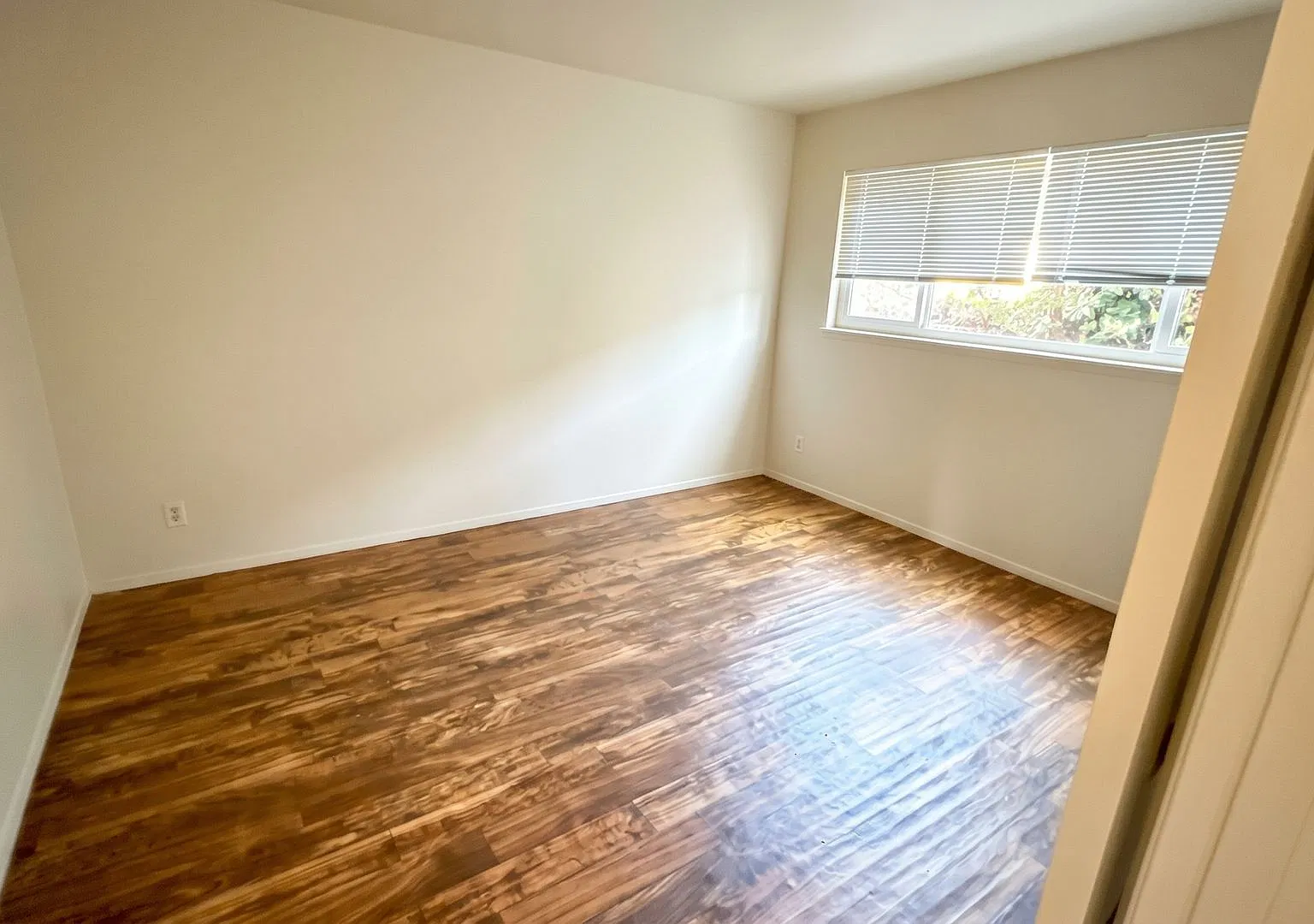 10100 Walnut St — Photo 4