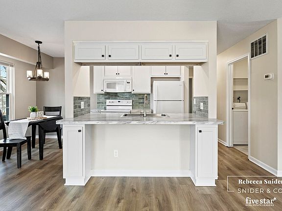 4th image of 3592 Whispering Brook Dr SE