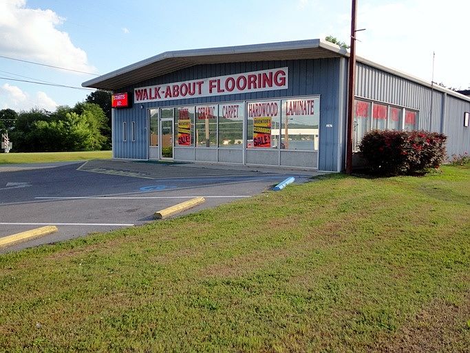 Guntersville Prime Retail Location by Publix!!!