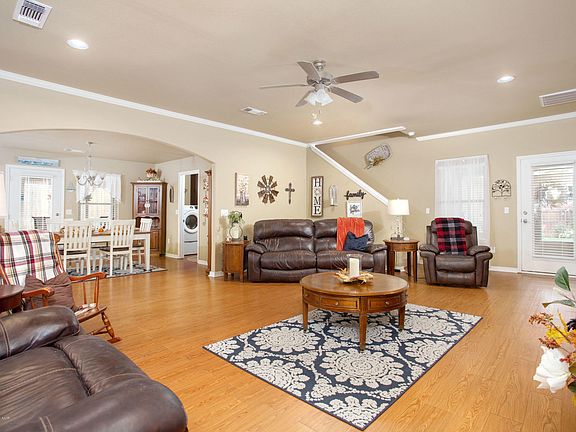 5th image of 7402 Vail Dr