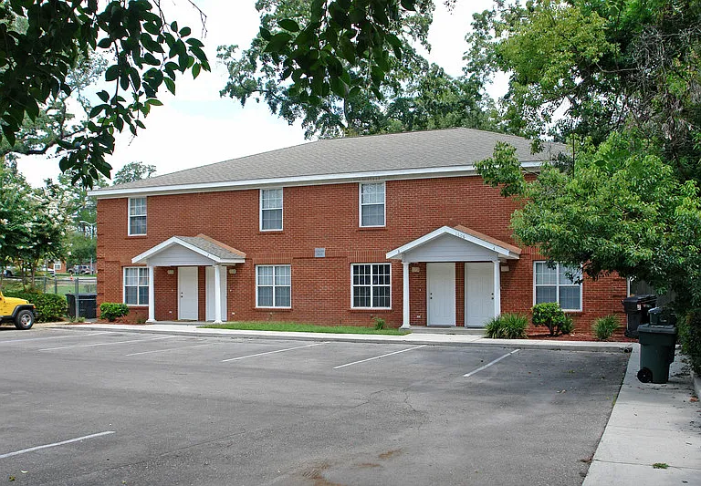 Ashburn Hills Townhomes — Photo 1
