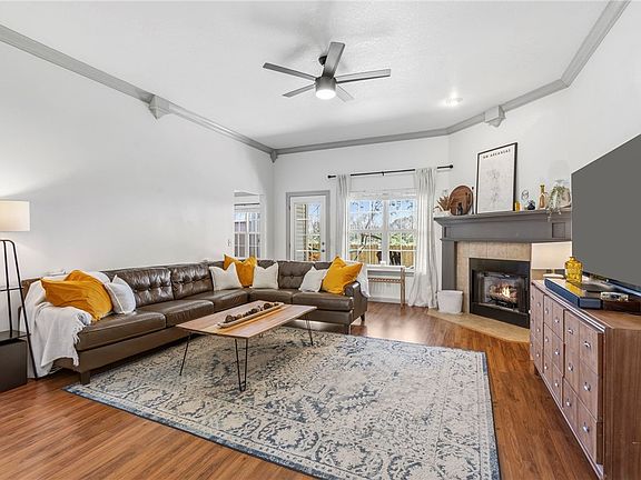 4th image of 3216 Eaglecrest Cir