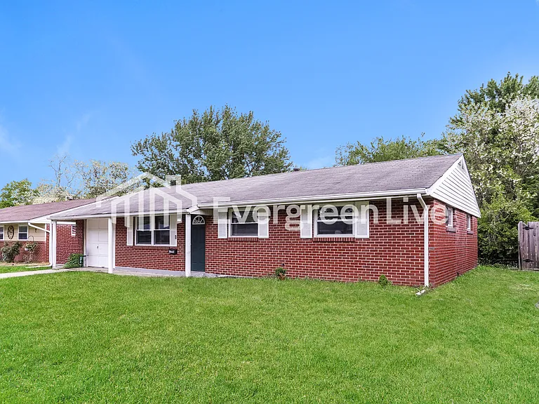 5388 Whitmore Dr — Photo 2