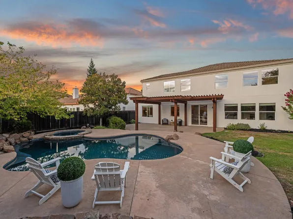8425 Briggs Dr, Roseville, CA 95747
