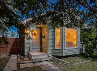 18 SE Martinview Cres NE, Calgary, AB T3J2S2