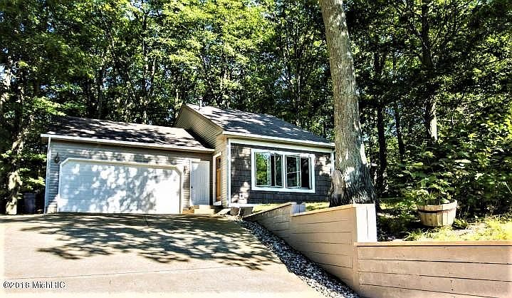 1st image of 6419 Wildwood Dr