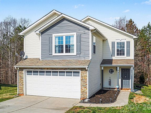 2nd image of 1106 Vine Cliff Ln
