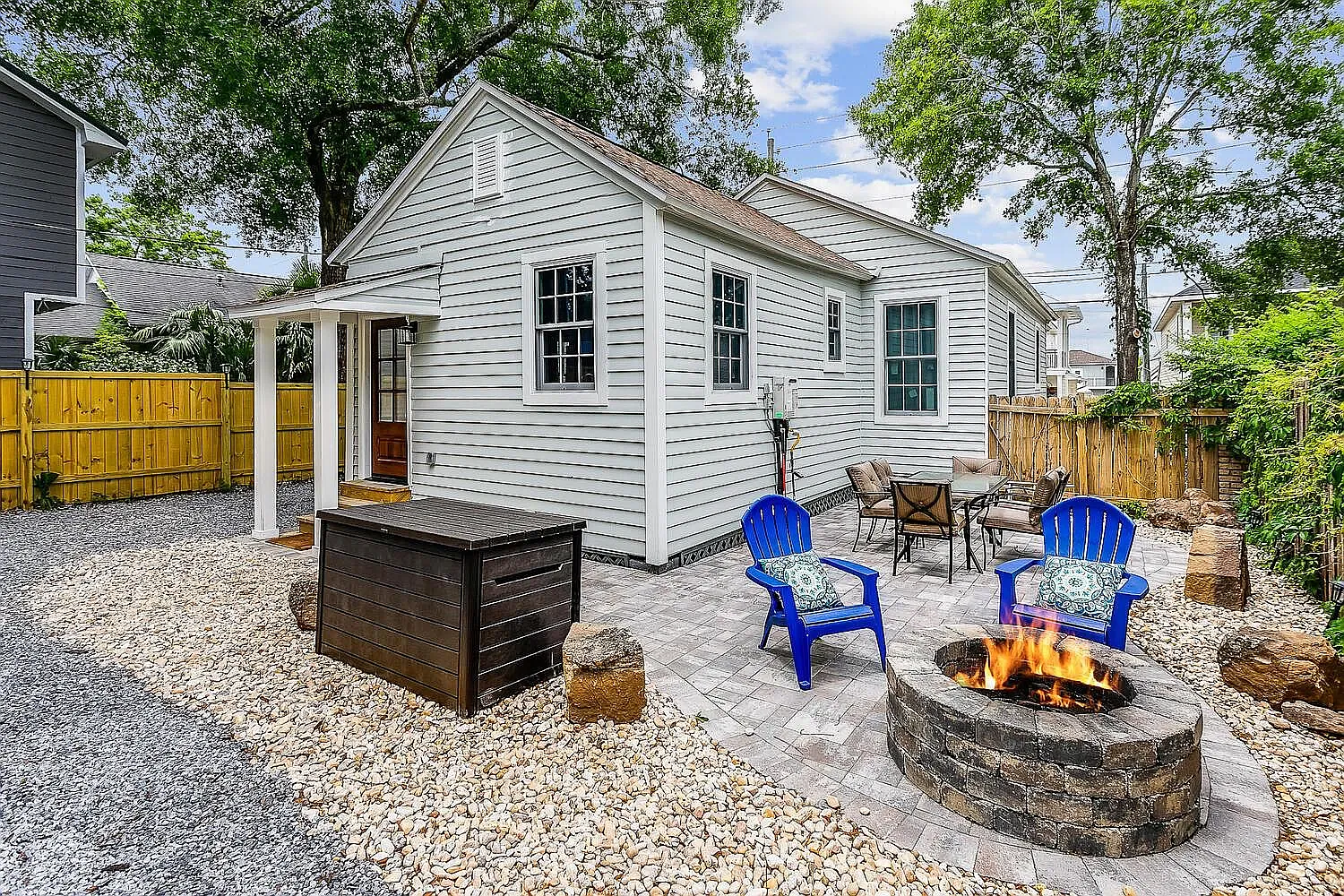 2 bed, 975 sqft, $3,250 — Photo 4