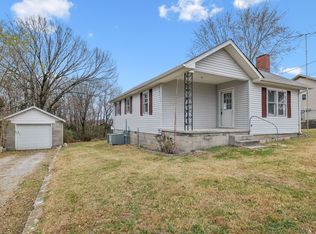 1323 Pleasant Grove Rd, Westmoreland, TN 37186