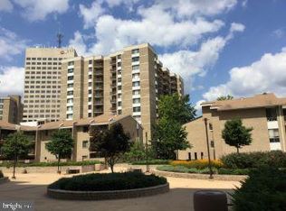 4 Monroe St APT 701, Rockville, MD 20850