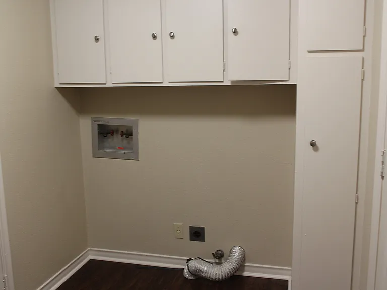 3012 Tower Dr — Photo 22