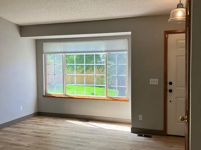 2726 Lear Dr — Photo 10