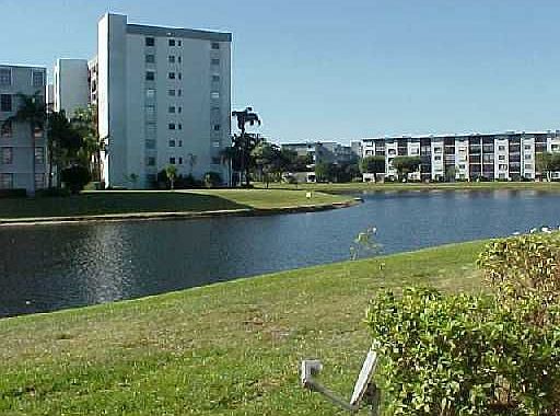 4th image of 2106 Cypress Bend Dr APT 103
