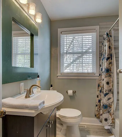 1709 Sherwood Ln — Photo 14