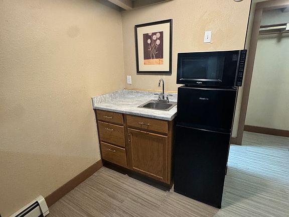 5th image of 2600 Lake Ave #13