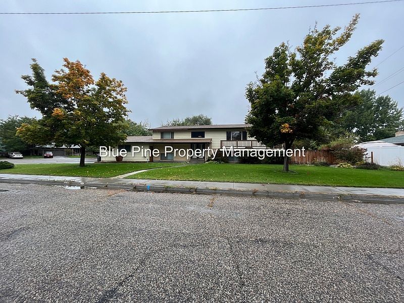 1st image of 2340 Richards Ave