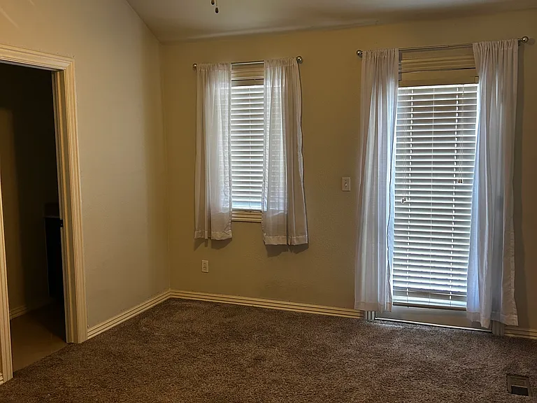 533 Rupple Rd — Photo 17
