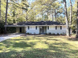 1149 Runnymede Ln, Macon, GA 31220