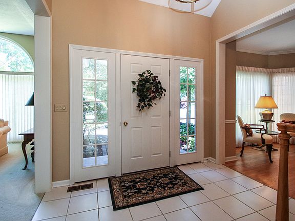 5th image of 20 Woodfield Dr
