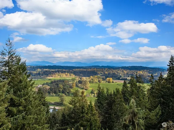 13608 242nd Avenue NE, Woodinville, WA 98077