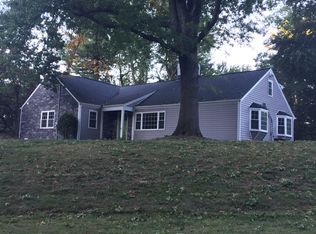 53 Mountain Brook Rd, West Hartford, CT 06117