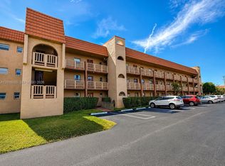 9800 Sunrise Lakes Blvd APT 202, Sunrise, FL 33322