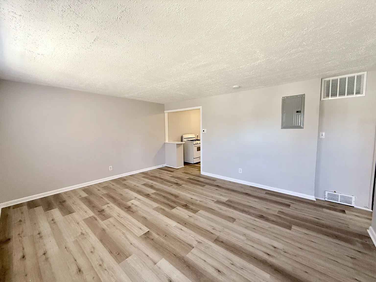 5941 Raytown Road - D — Photo 3
