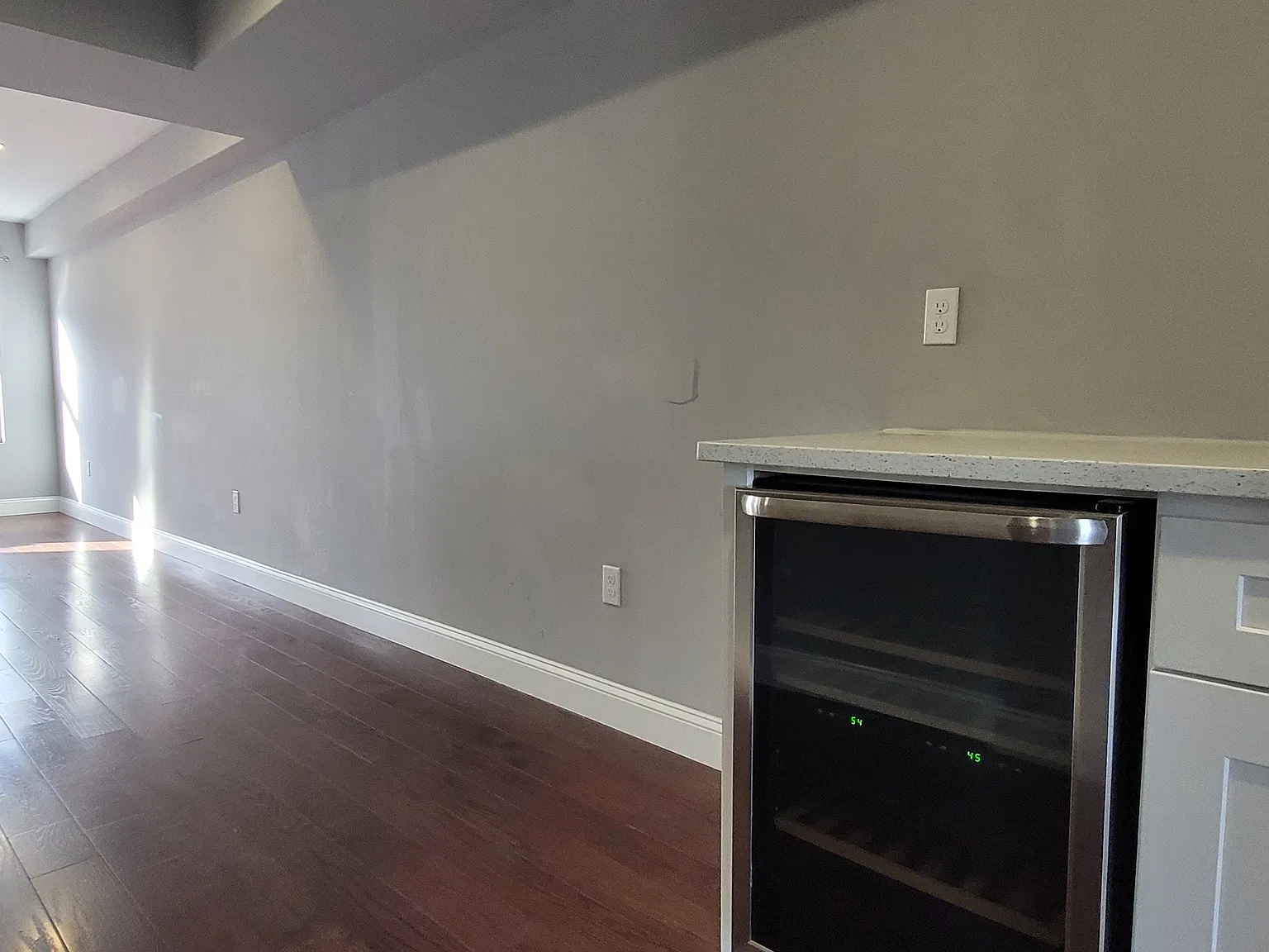 3 bed, 2200 sqft, $2,100 — Photo 3