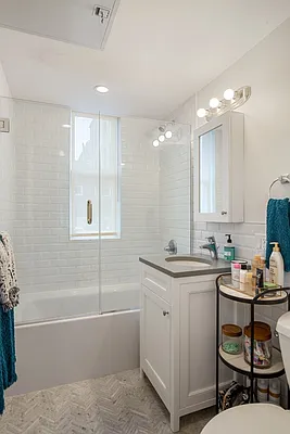 Rented by Corcoran | media 6