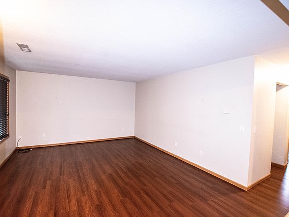 4th image of 315 S Arthur Ct #1