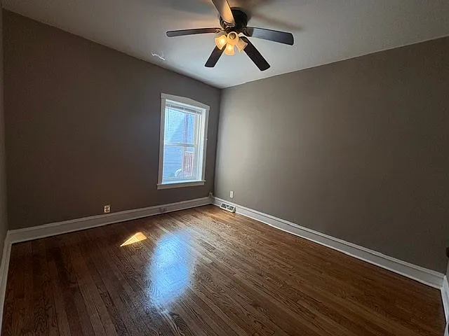 Modern 2 Bed/1 Bath Unit in Chicago - Available 09/01 - $1600/mo — Photo 4