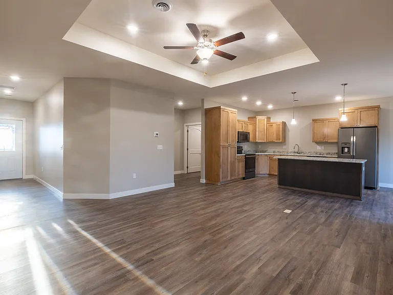 711 Lancelot Dr N #1 — Photo 20