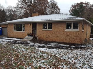 1245 W Hile Rd, Norton Shores, MI 49441