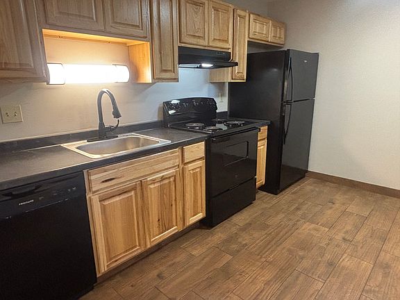 3rd image of 6643 Hearne Rd APT 143
