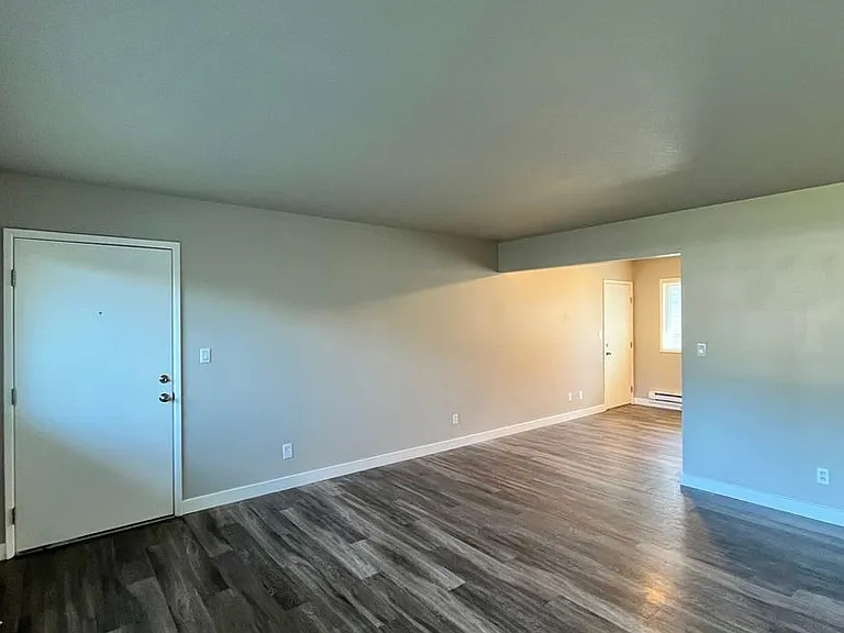 The Rivercrest Apartments by Star Metro — Photo 11