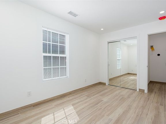 5th image of 221 S Ross St