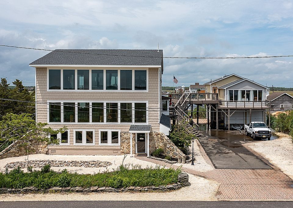 1st image of 641 1st Ave