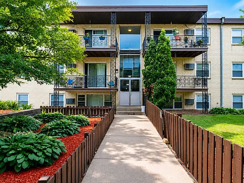 400 Larpenteur Ave W #4 Photo 1