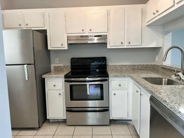 7149 Golf Colony Ct APT 204, Lake Worth, FL 33467