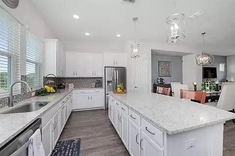 4th image of 9549 Cavendish Dr