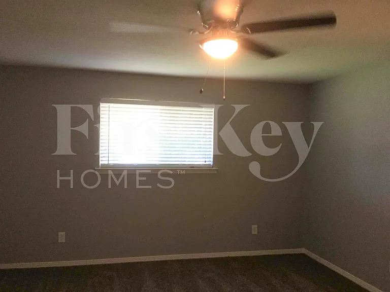 419 Buckingham Pl — Photo 15