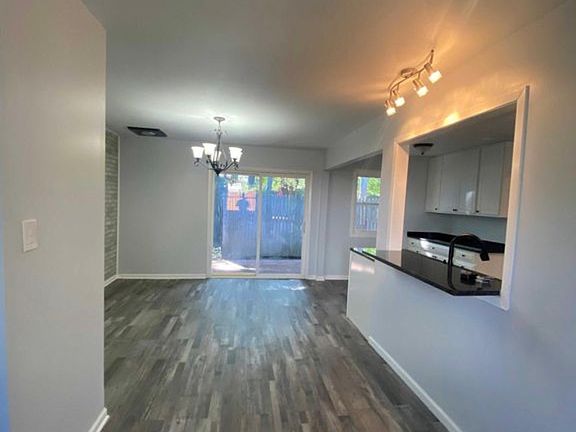 4th image of 249 Thornhurst Rd
