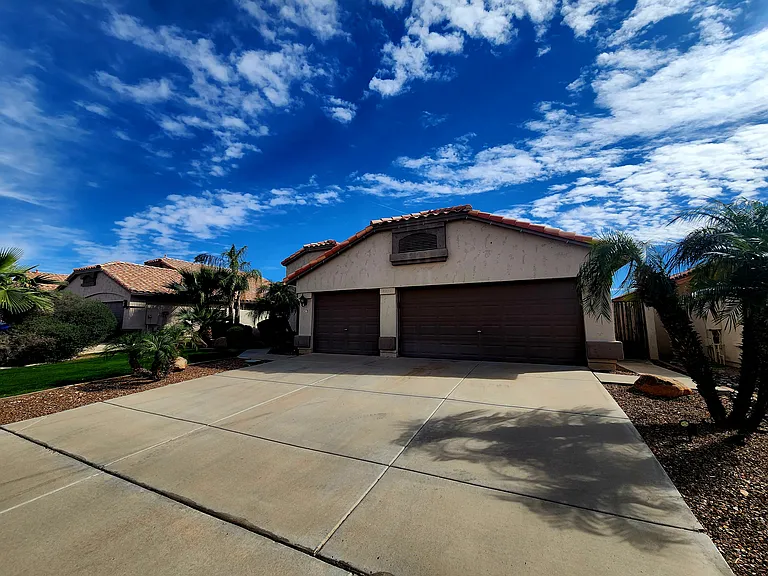 9657 W Potter Dr — Photo 3