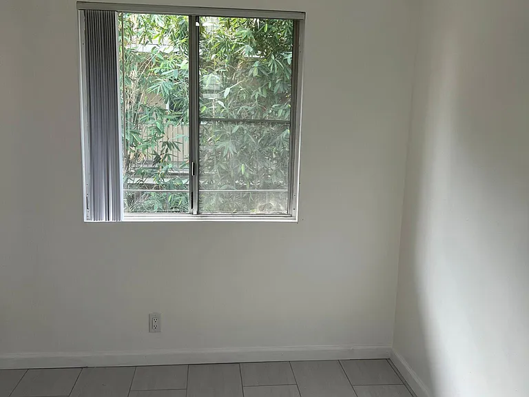 777 Euclid Ave #C — Photo 3