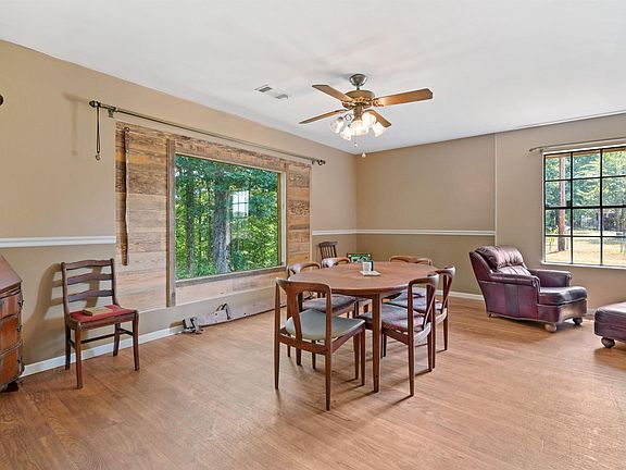 5th image of 120 Caddo Oaks Ln