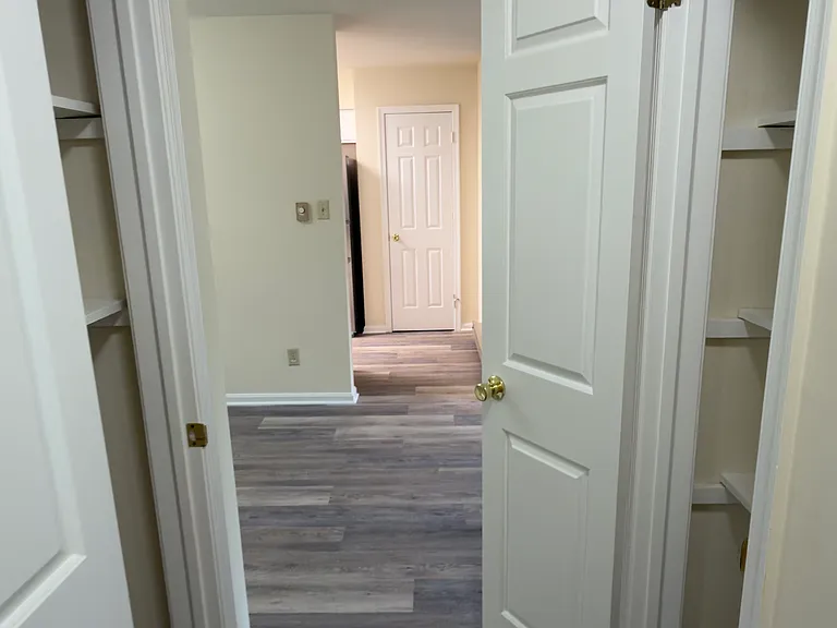 303 Green St #2 — Photo 34
