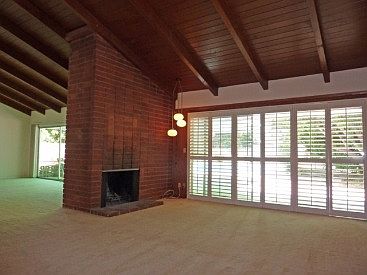 3rd image of 4611 Willens Ave
