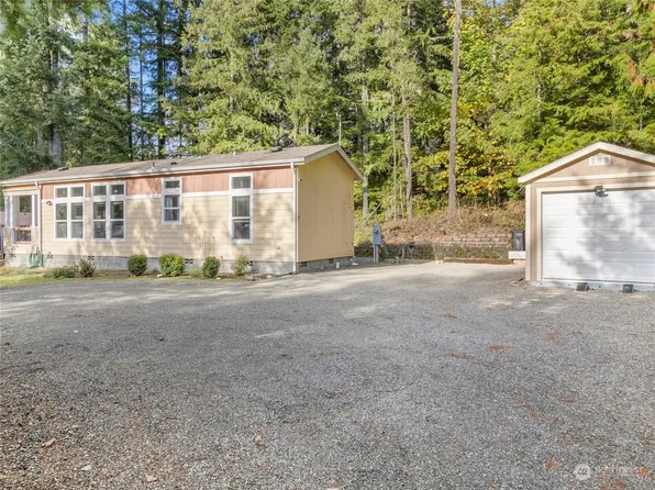 60 N Teal Place, Hoodsport, WA 98548