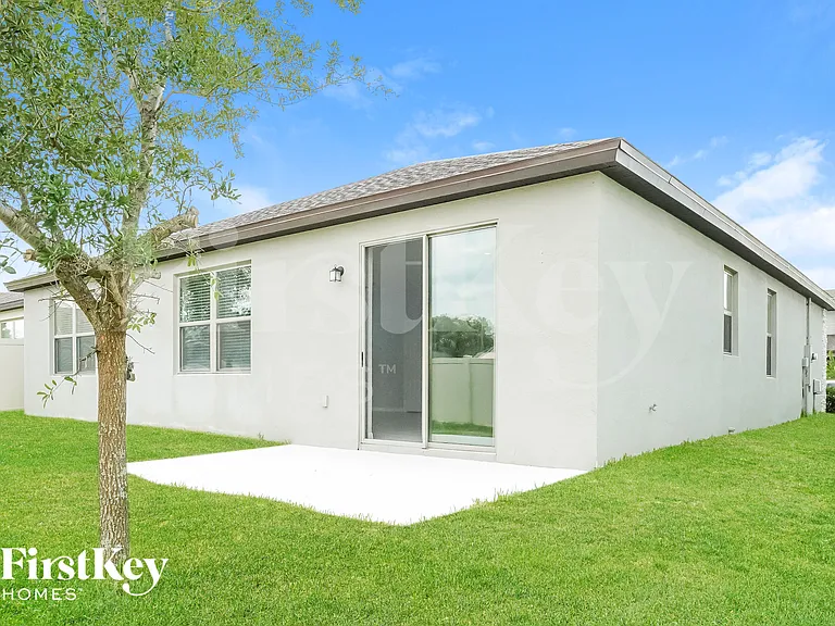 1869 Cayman Cove Cir — Photo 16