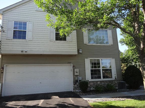 3rd image of 2101 Baneberry Way E